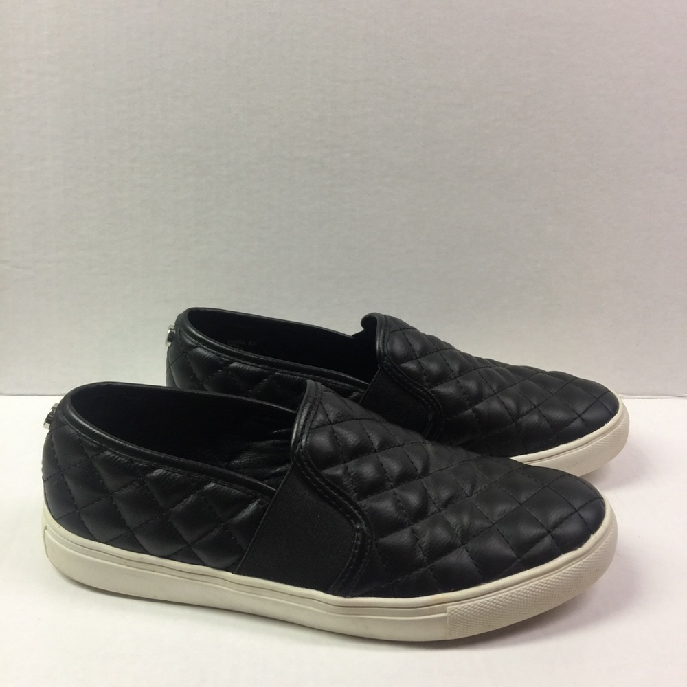 Steve Madden Endell shoes black quilted leather